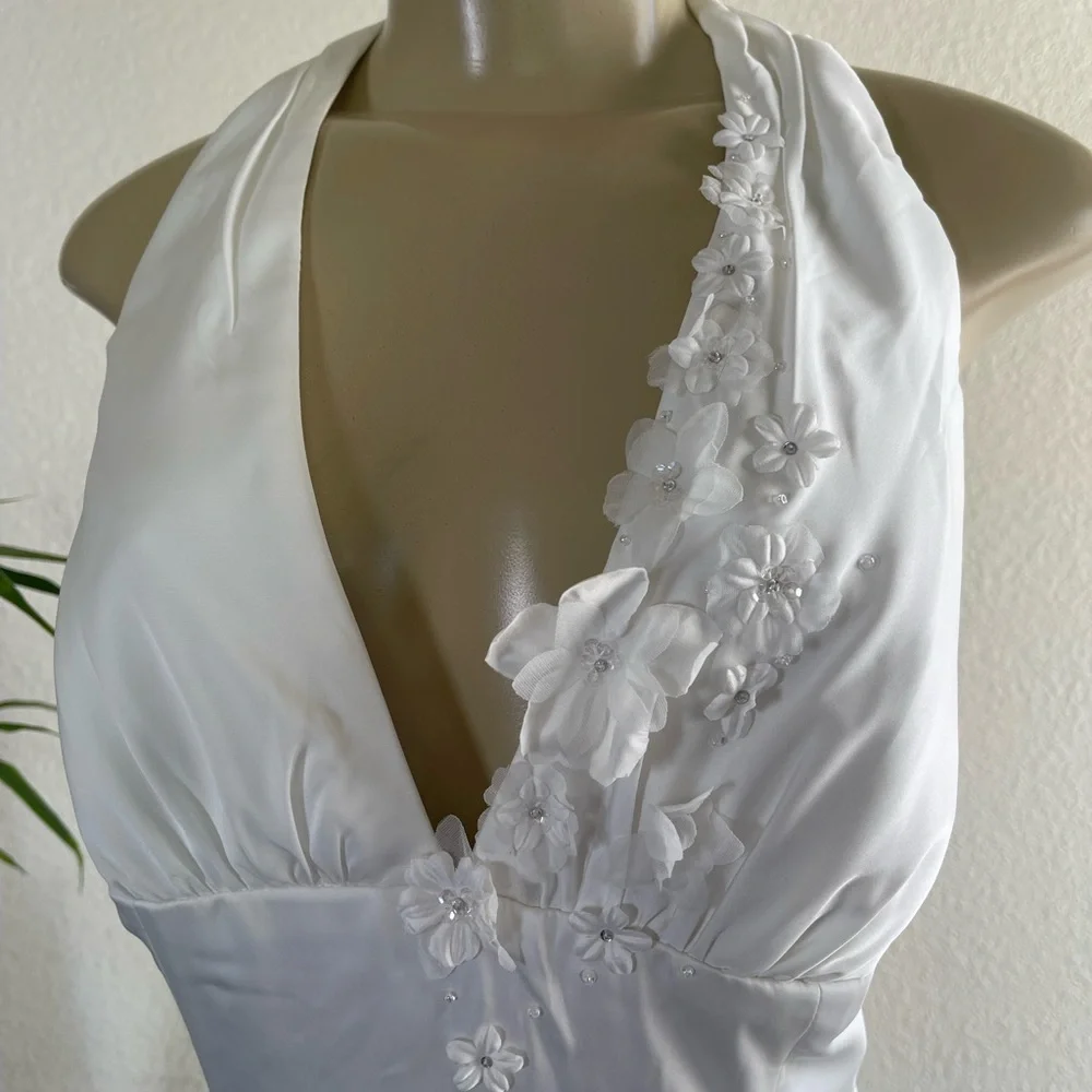 Wedding dress - Picture 5 of 13